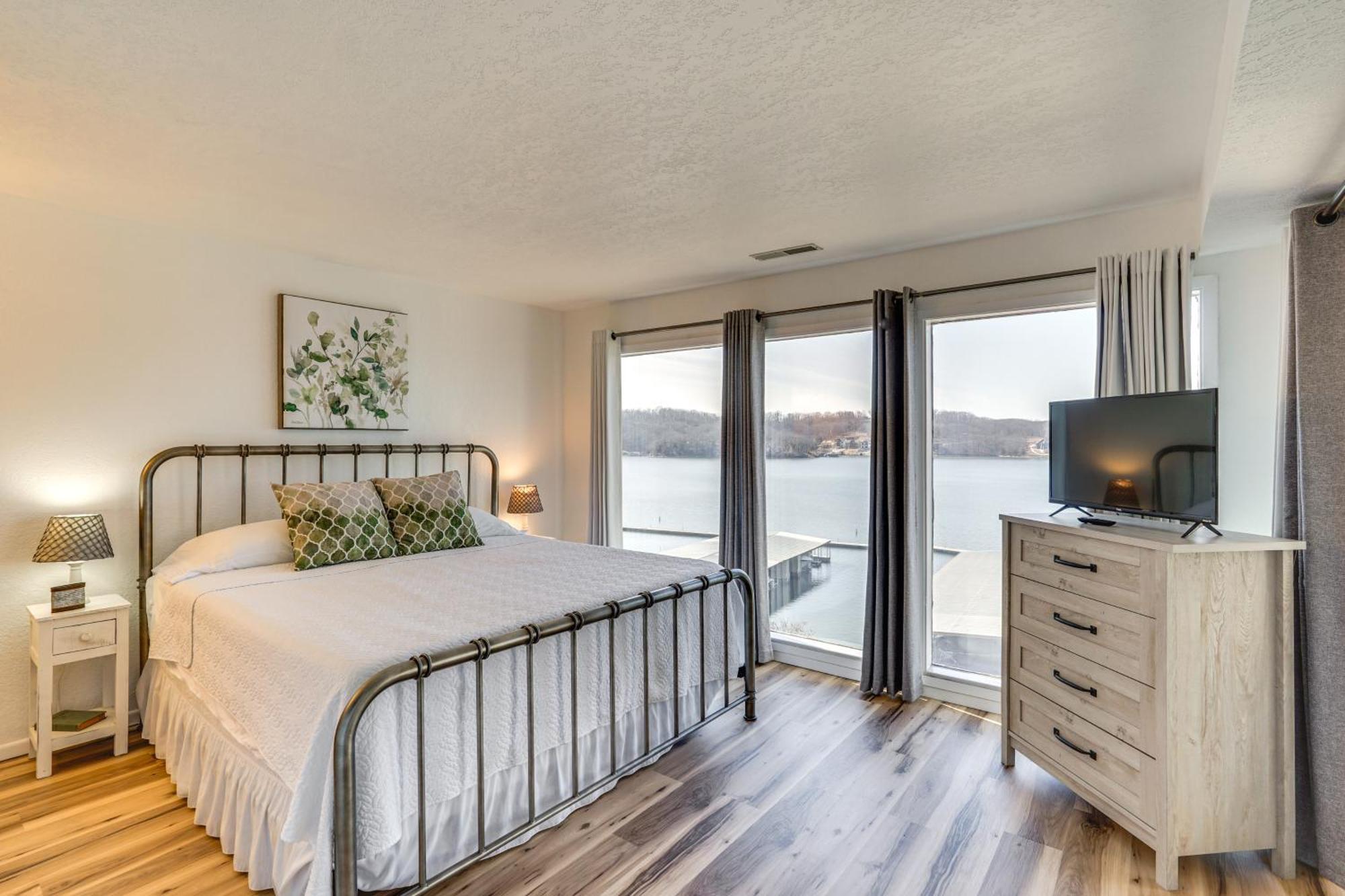 Modern Condo With Screened Balcony And Views! Osage Beach Luaran gambar